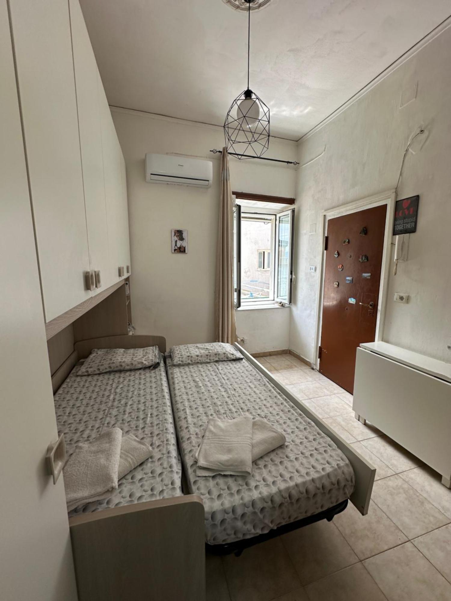 나폴리 La Casina Di Gio In The City Center Wi-Fi,Panorama 아파트 외부 사진